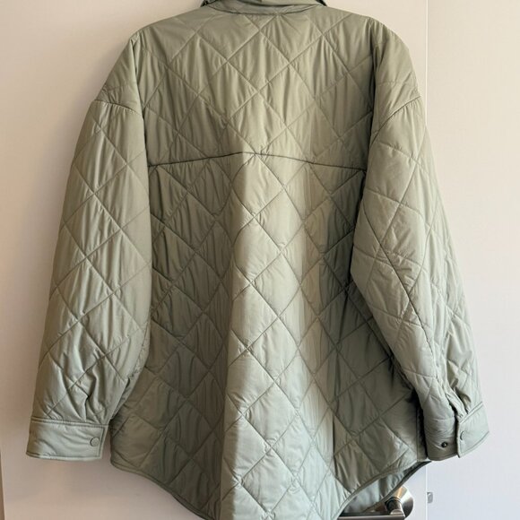 Size XL Aritzia Wilfred Free Ganna Insulated Shirt Jacket - Dry Basil Green - Picture 2 of 3